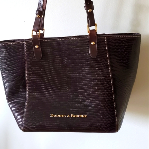 Dooney & Bourke Handbags - Dooney and Bourke bag purse tote